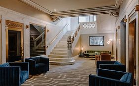 River Hotel